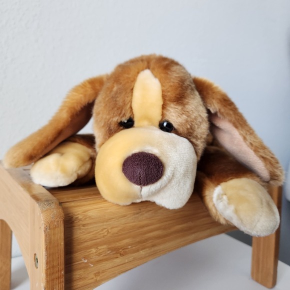 Vintage 2000 Toys R Us Animal Alley Laying Brown Darby Puppy Dog Large Plush 16" - Picture 11 of 11